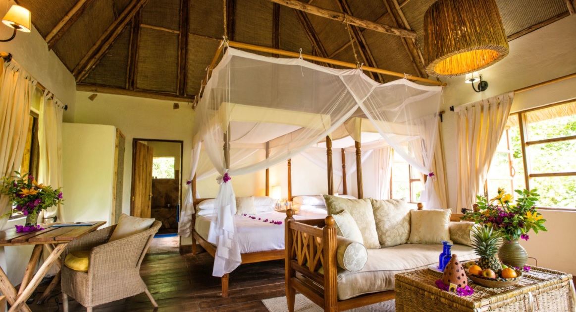 Bwindi Safari Lodge inside