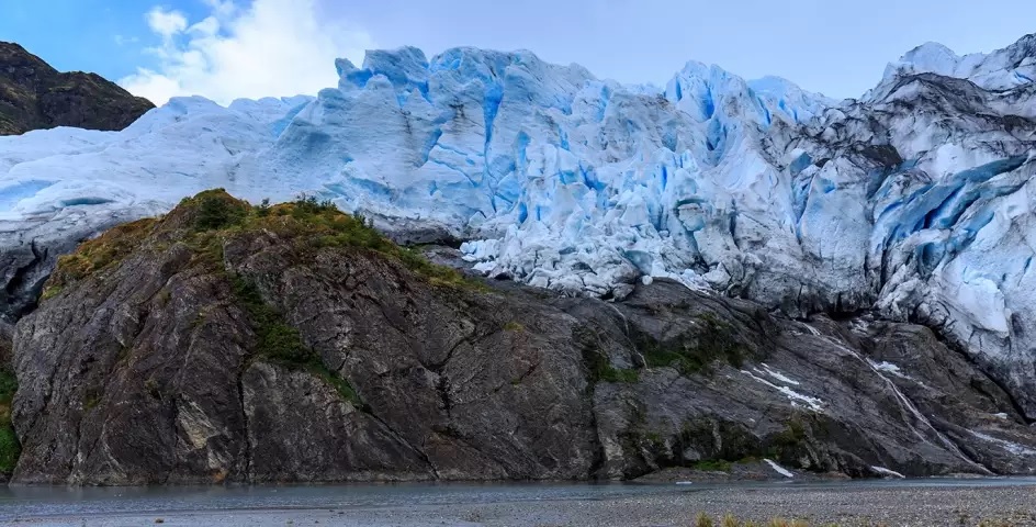 quarksexpeditions-adobestock-201767258-agostini-fjord-credit-ralf-adobestock